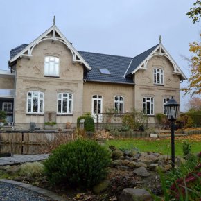 Dstrup Tmrer og snedker med teglstensprofil Eva