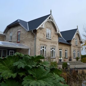 Nyt tag p ldre bolig med stlplade teglstensprofil Eva