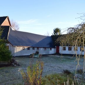 St�ltag med Trapezprofil MTP18 og fuldent med indd�kninger i st�l