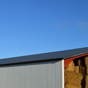 Maskinhus bekl�dt med trapezplade MTP 21 og MVP 21