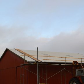 Der anvendes en stige op over taget fordi st�ltaget ikke er tr�defast