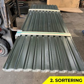 Trapez MVP 21 Perforeret - 2. sortering - 27 stk. af 3500 mm - Mrkegrn - 97,8 m²