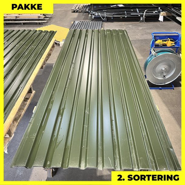 Trapezplade MVP 21 - Vg - 2. sortering - 6 stk. af 3000 mm - Mrkegrn - 18,6 m&sup2;